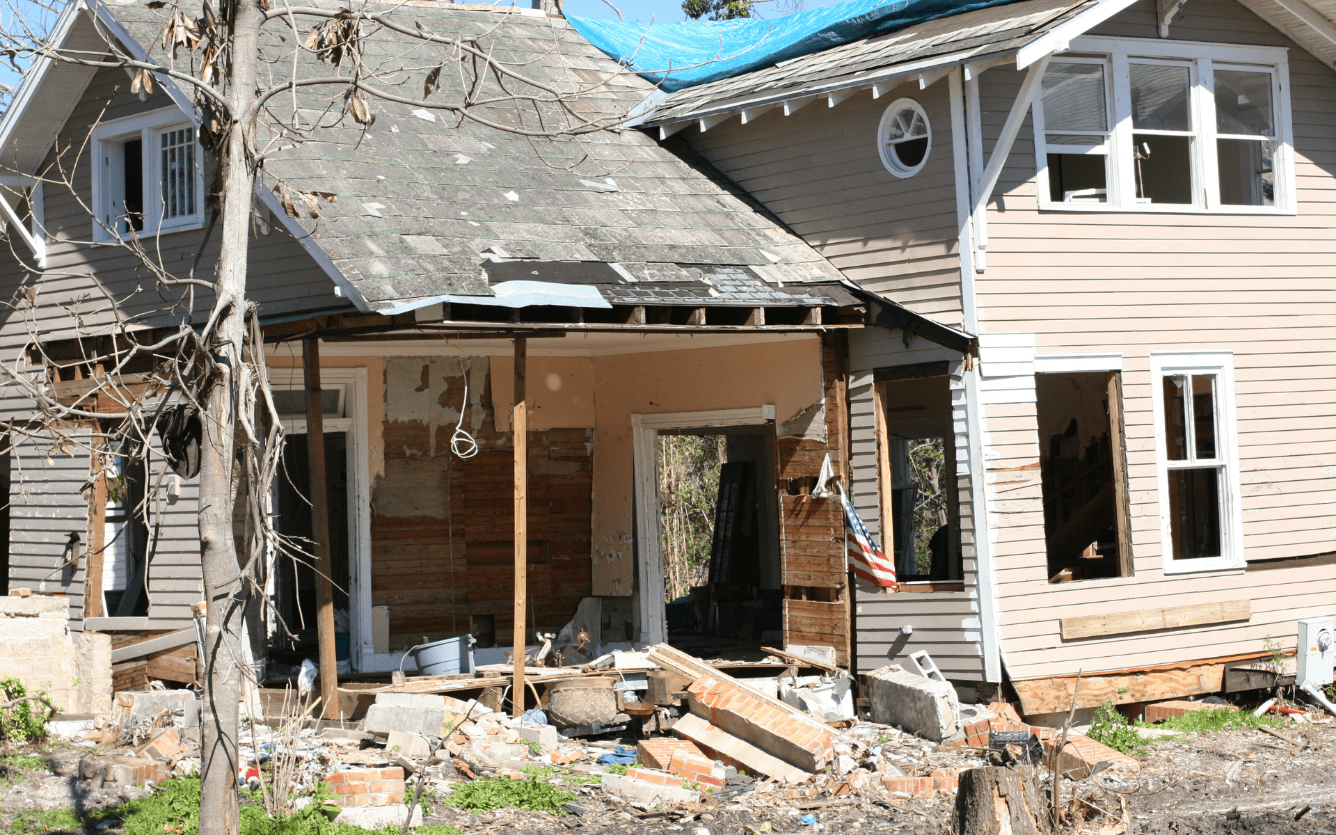 When To Hire A Public Adjuster in Florida