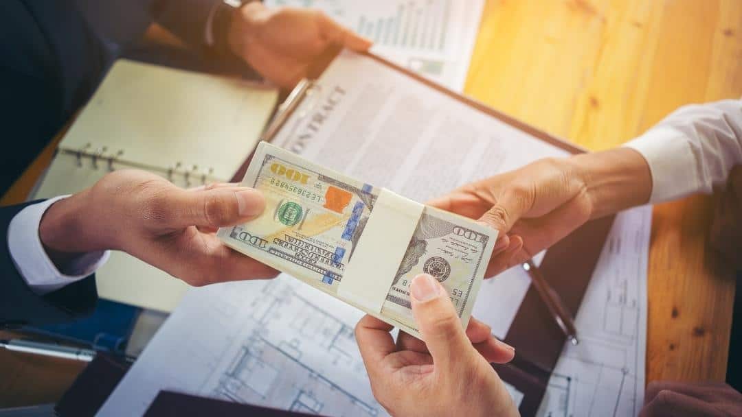 Who pays a Public Adjuster in Florida