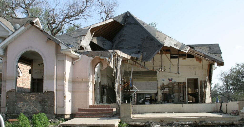 Hurricane Damage Insurance Claim Fort Myers 